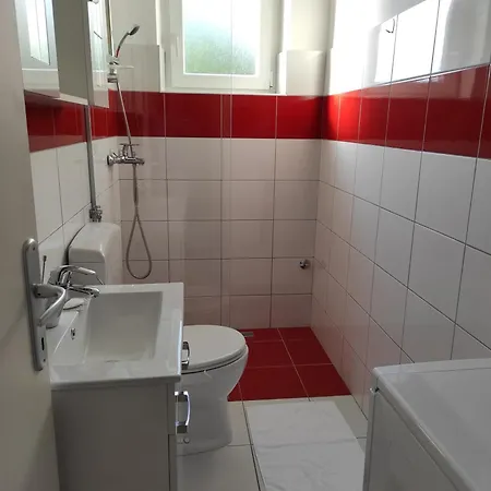 Elena Apartmán *