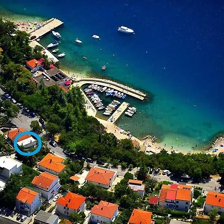 Elena Apartmán *